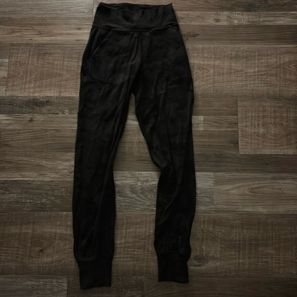 Camo lulu joggers